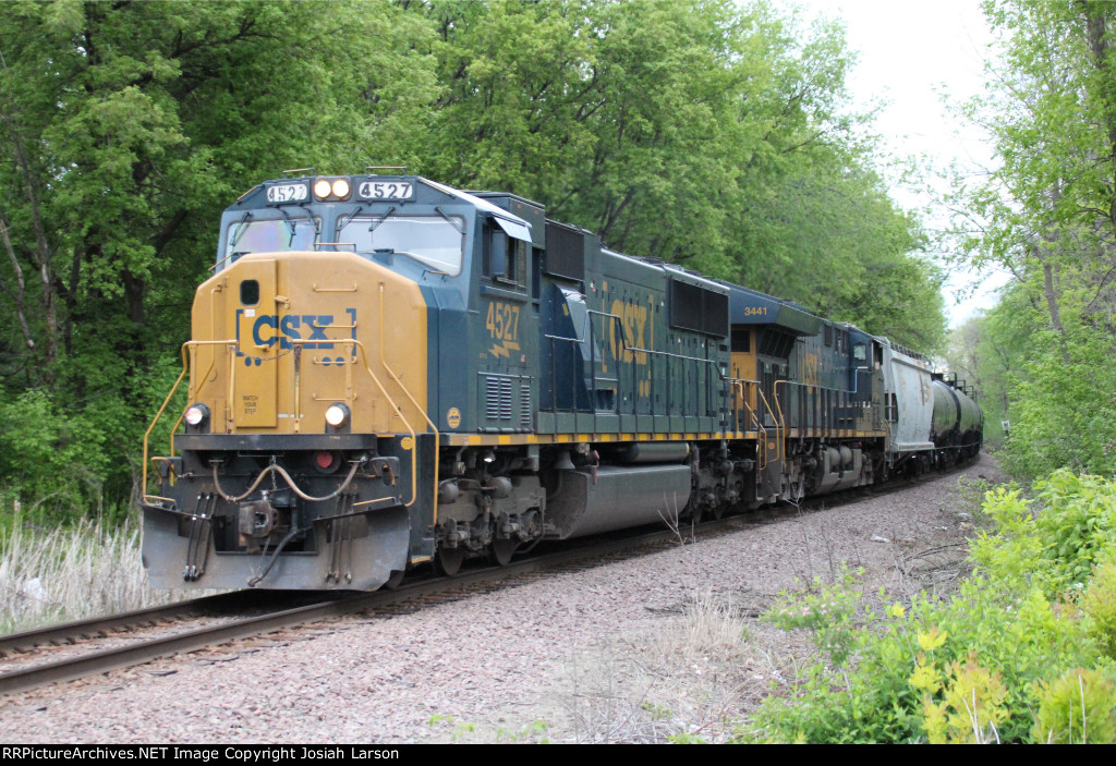 CSXT 4527 West